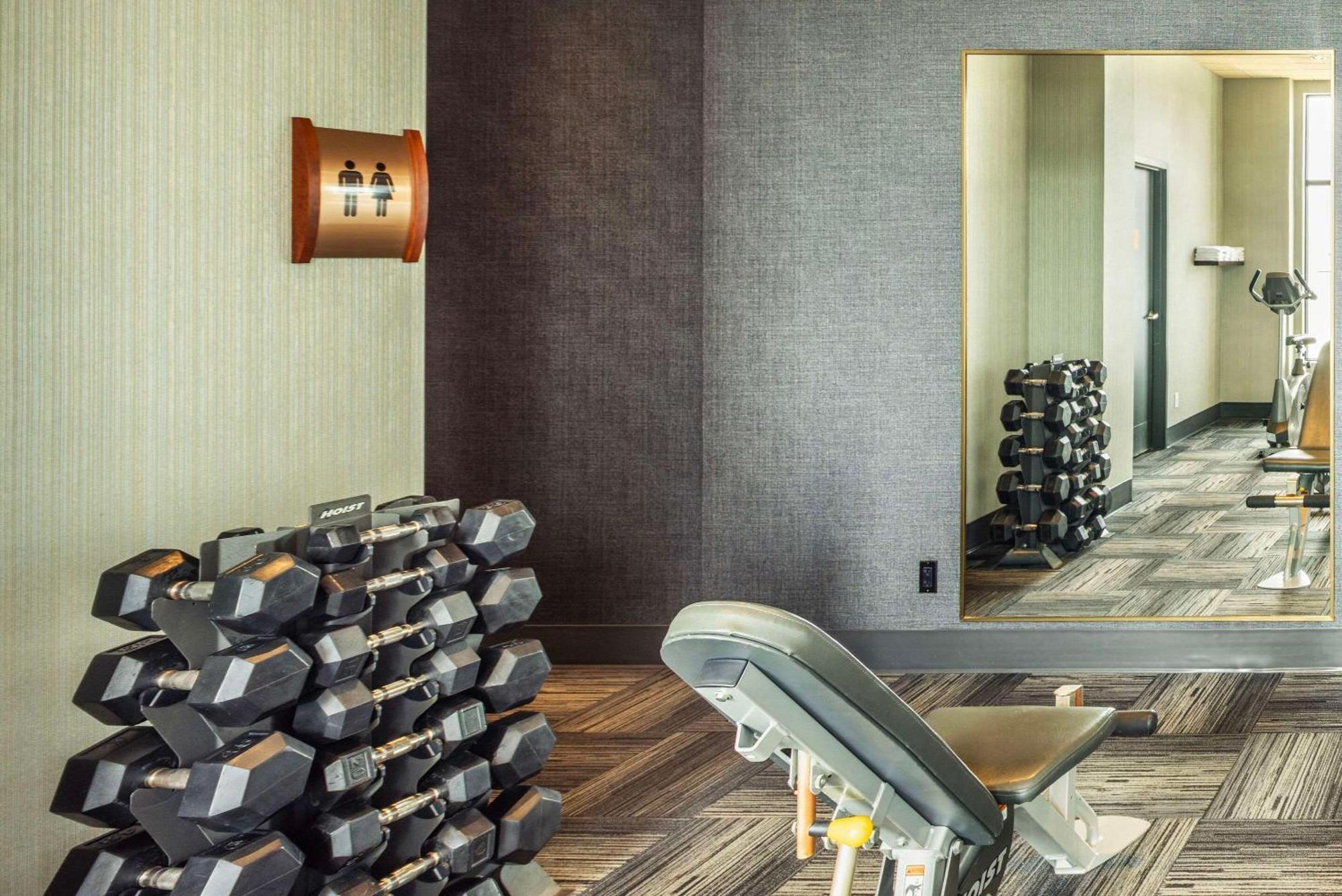 Quality Inn & Suites Levis Bagian luar foto